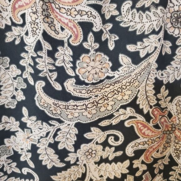 Loft blouse, XS, paisley, button cuffs - Picture 3 of 5